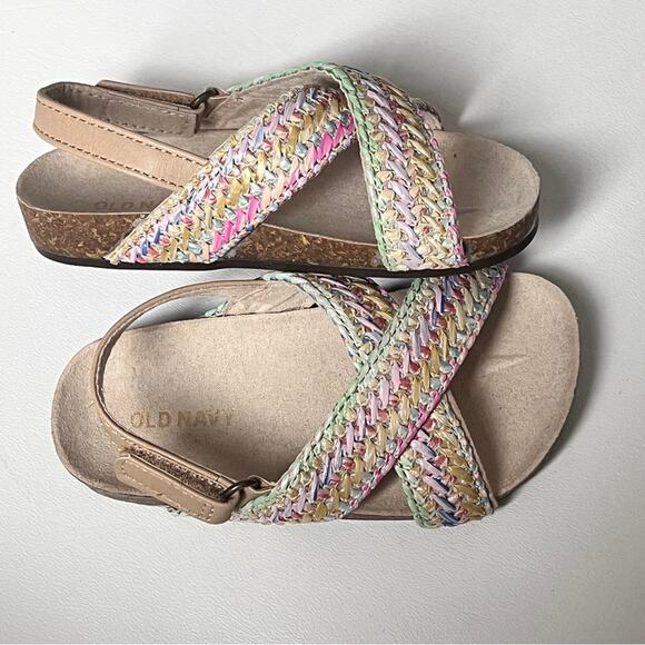 Old Navy  Mixed Material Girls Cross-Strap Sandals  Sz 7 - Picture 3 of 6